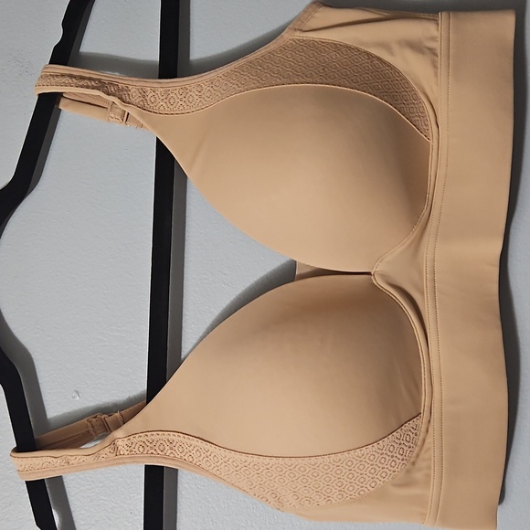 Jockey Nude Wire Free Full-Coverage Molded Pads Seamless Bra Size M - Picture 1 of 11